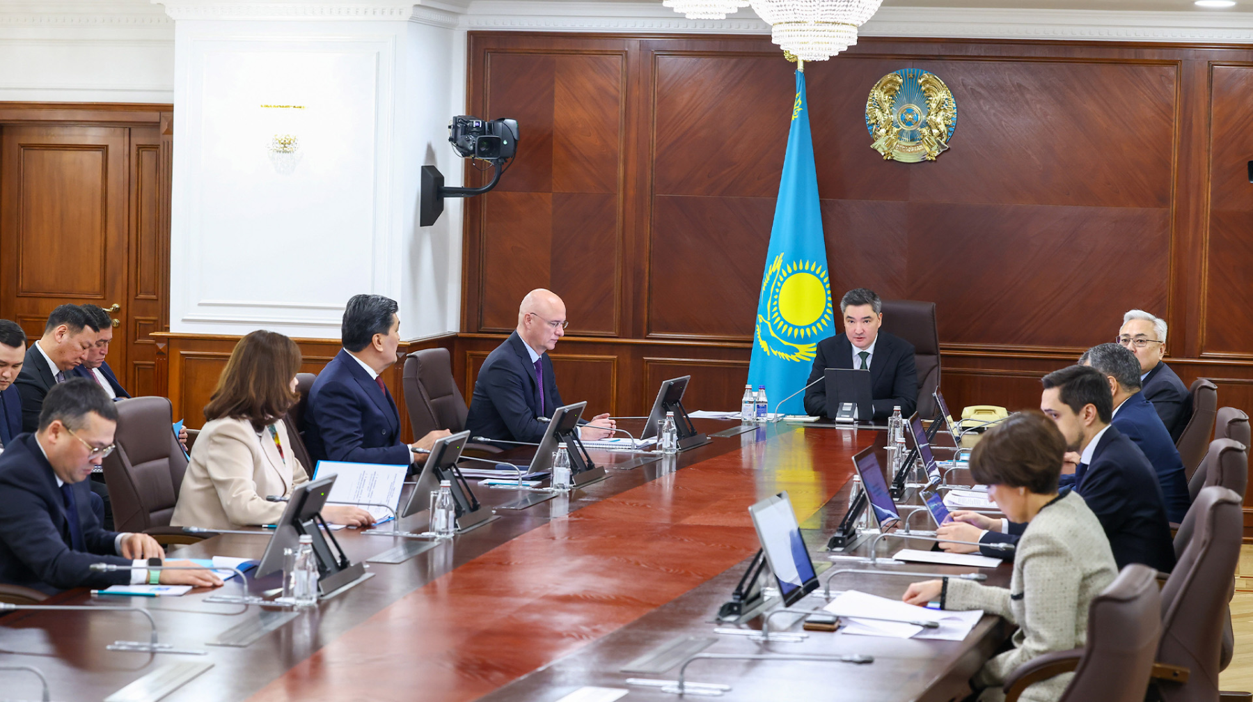 ۇكىمەتتە پرەزيدەنتتىڭ «تازا قازاقستان» باستاماسىن جۇزەگە اسىرۋ بارىسى قارالدى