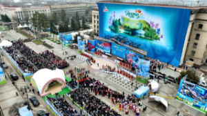 FUTURE FORMAT-ТАҒЫ НАУРЫЗ ДӘСТҮРІ: АЛМАТЫ ЖАҢА БУЫН ДЕКОРАЦИЯСЫМЕН ТАҢҒАЛДЫРАДЫ