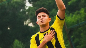 Uzaq kútken mach: Almatyda “Qaırat” pen “Astana” kezdesip jatyr