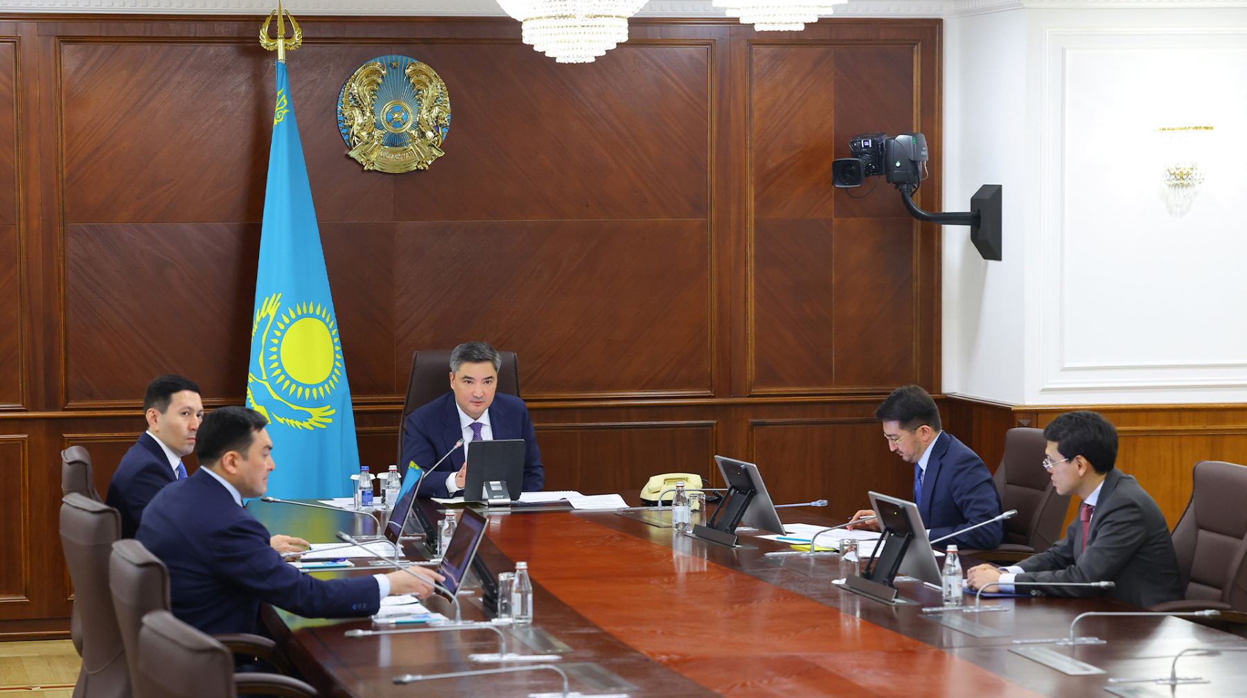 وت ەكيباستۋزا دو ميروۆوگو رىنكا: كازاحستان ءسوزداوت رەگيونالنىي سەنتر وبرابوتكي داننىح