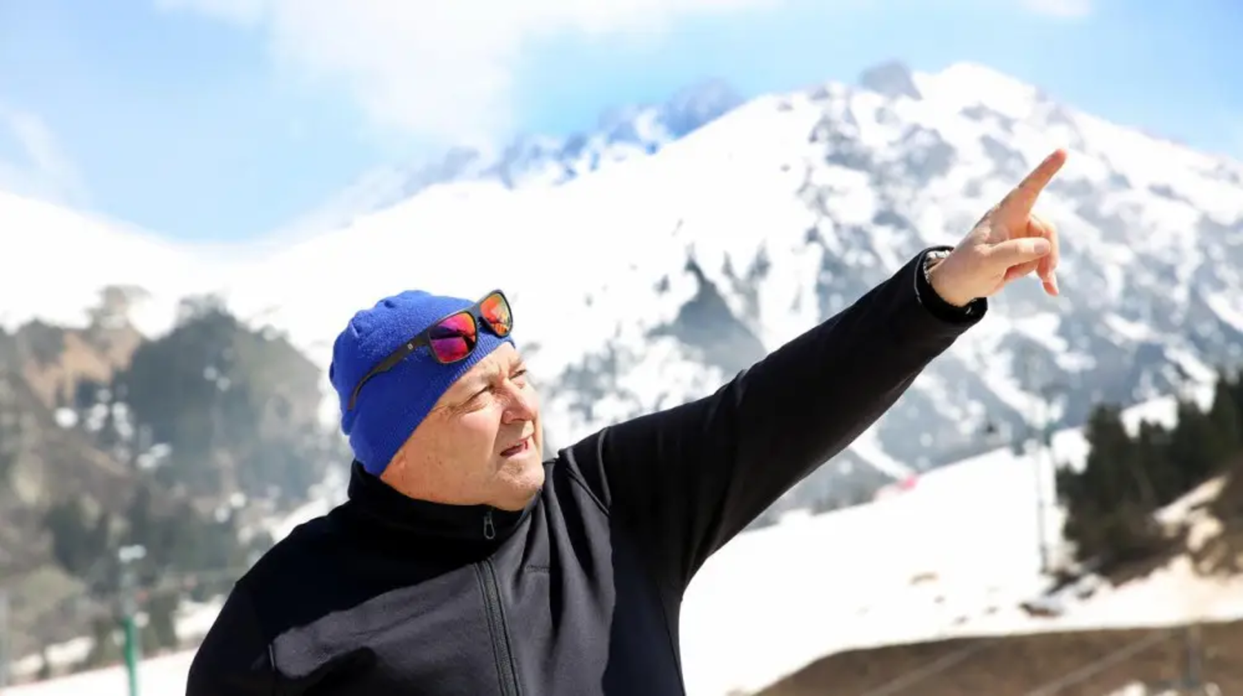 گورنىە كۋرورتى الماتى وبەدينيات ۆ ەدينىي كلاستەر