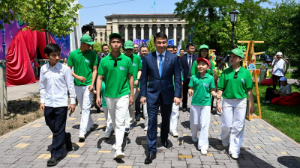 الماتىدا بالالاردى قورعاۋ كۇنىنە ارنالعان قالالىق فەستيۆال ءوتتى