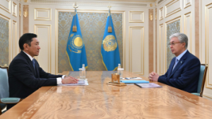 Memleket basshysy Atyraý oblysynyń ákimi Bolat Aqsholaqovty qabyldady