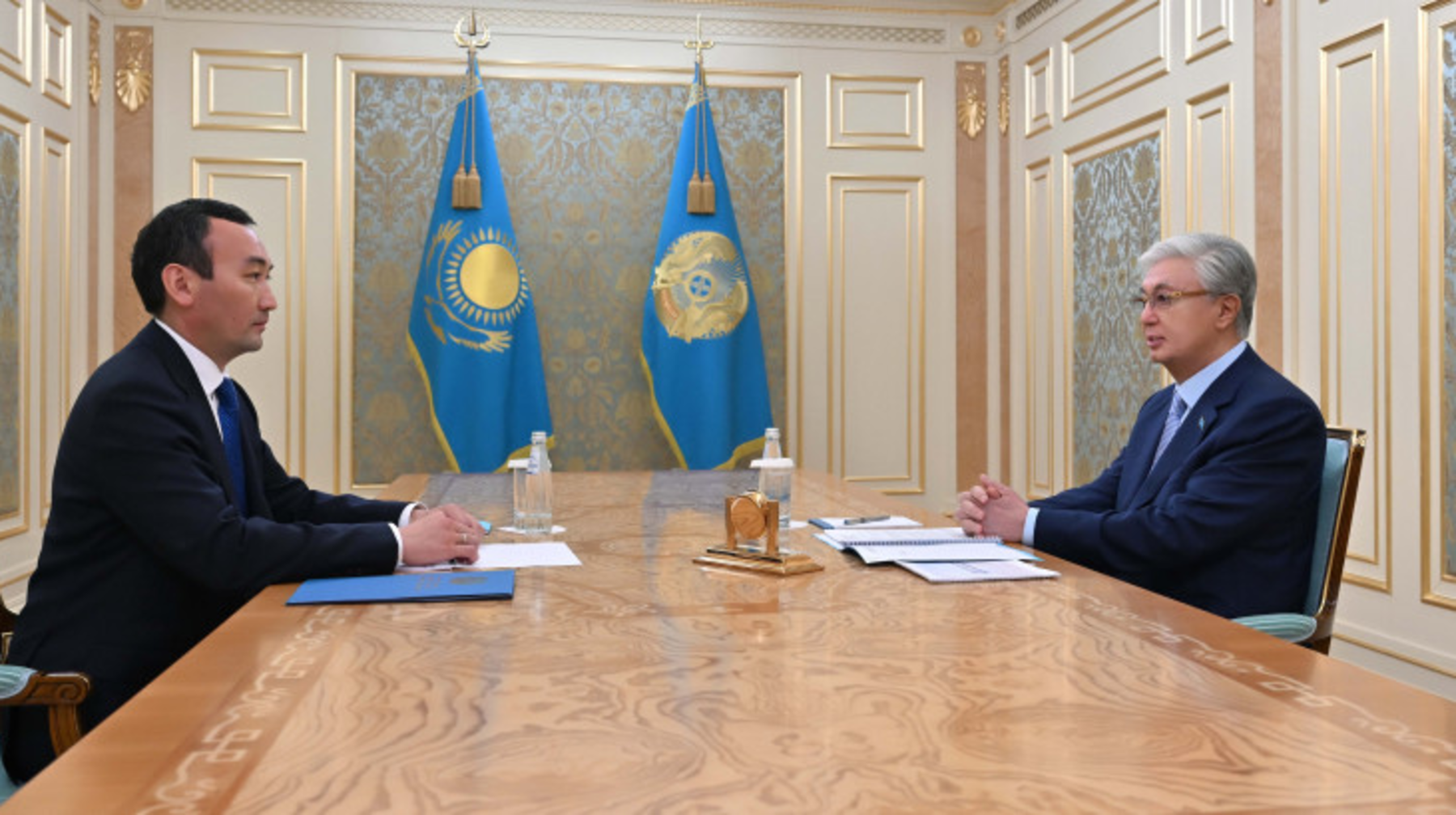 Мемлекет басшысы Ұлытау облысының әкімі Есет Байкенді қабылдады
