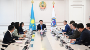 الماتى اكىمى دارحان ساتىبالدى ۆەتنامدىق ينۆەستورلارمەن Almaty Downtown جاڭا ىسكەرلىك اۋدانىن دامىتۋ جايىن تالقىلادى